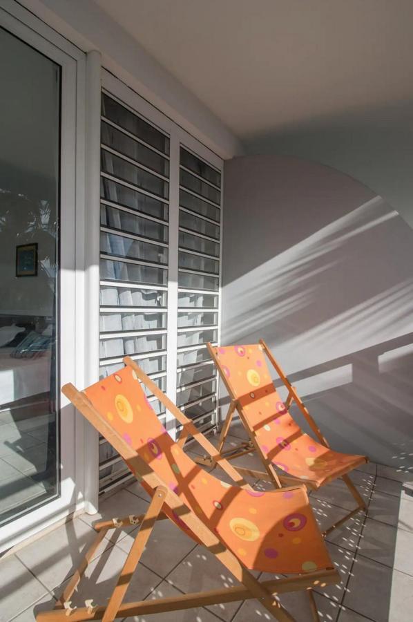 Apartmán Un Pied-A-Terre Face A La Marina Le Marin Exteriér fotografie